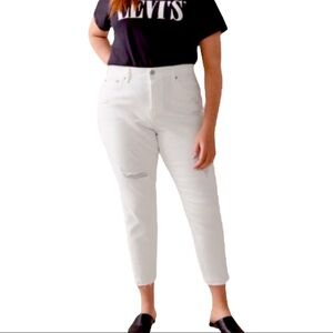 Levi's Wedgie Skinny Distressed White Denim Jeans